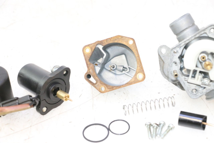 photo de CARBURETOR LONGJIA LJ50QT 8M 2T 50 (2010 - 2017) - Additional view of the item