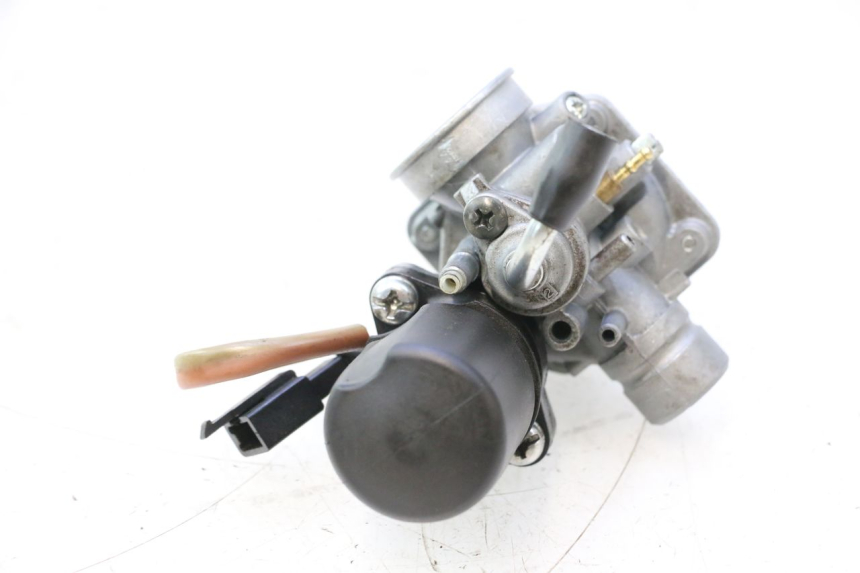 photo de CARBURETOR LONGJIA LJ50QT 8M 2T 50 (2010 - 2017) - Alternative perspective