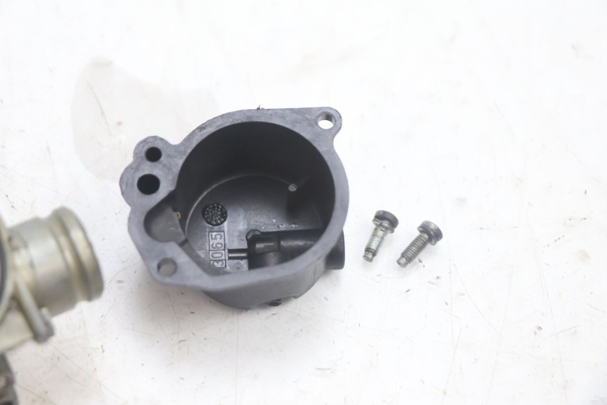 photo de CARBURETOR PEUGEOT LUDIX 50 (2005 - 2007) - Additional view of the item