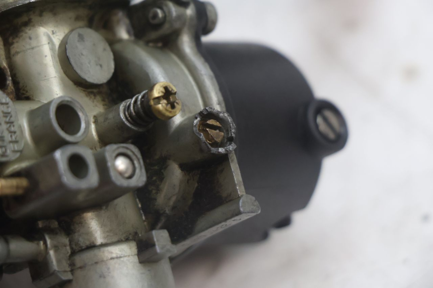 photo de CARBURETOR PEUGEOT LUDIX 50 (2005 - 2007) - Alternative perspective