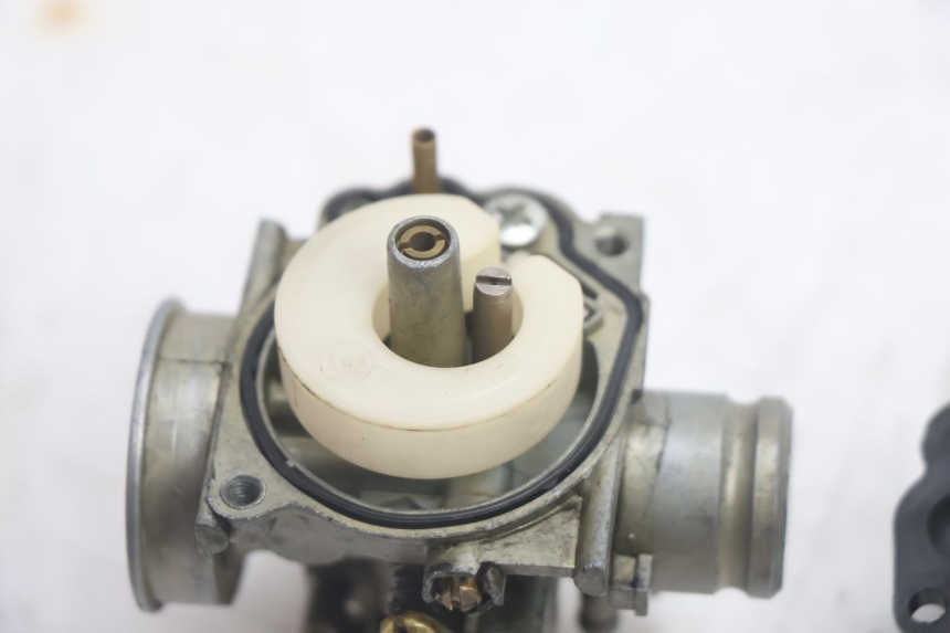 photo de CARBURETOR PEUGEOT LUDIX 50 (2005 - 2007) - Markings and original references