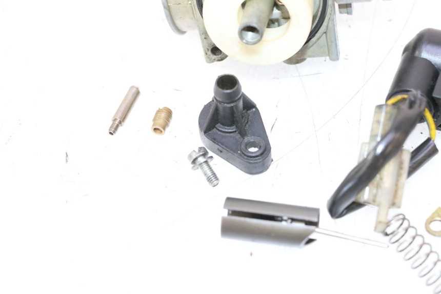 photo de CARBURETOR PEUGEOT LUDIX ONE 50 (2004 - 2006) - Checked used part