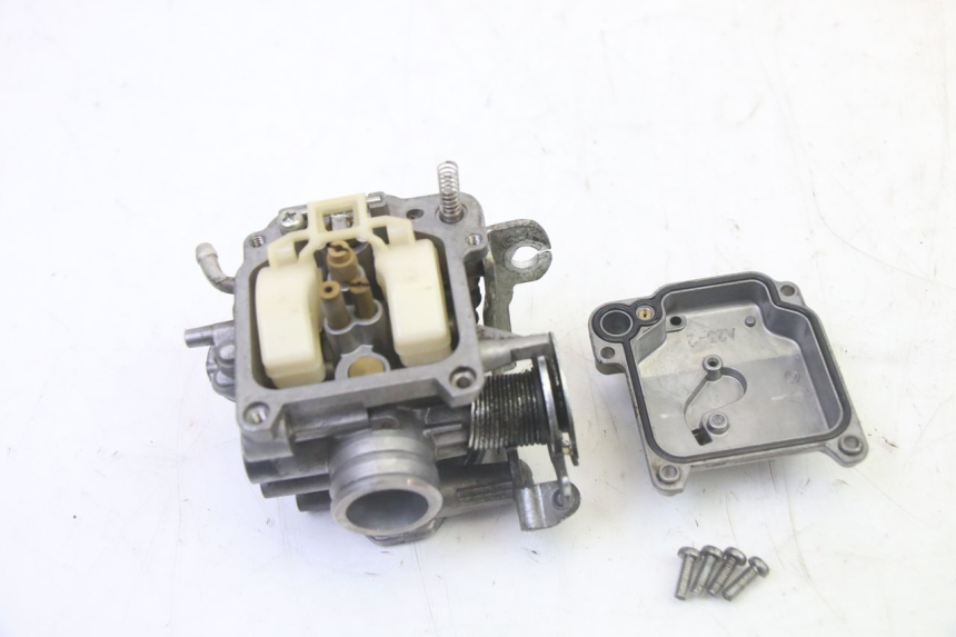 photo de CARBURETOR PIAGGIO LXV 4T 50 (2009 - 2013) - Surface and material condition