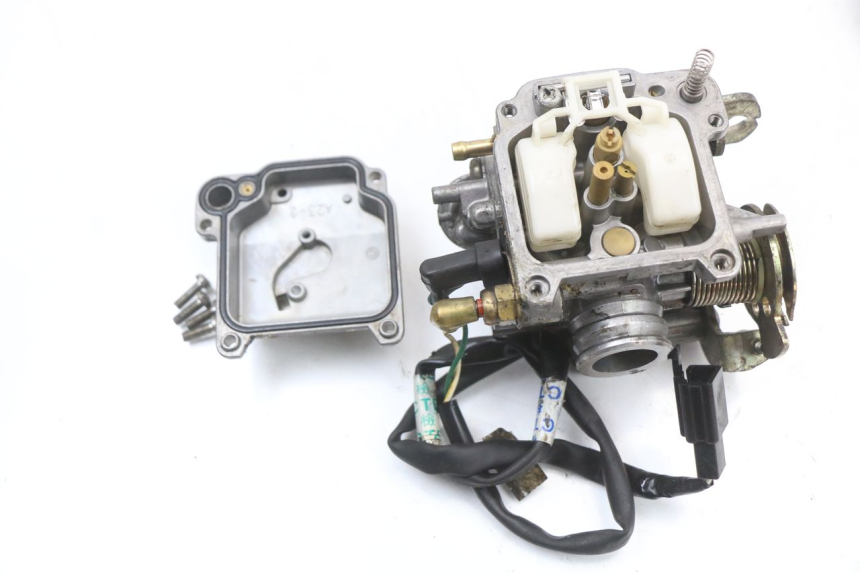 photo de CARBURETOR SYM MIO 50 (2005 - 2010) - Surface and material condition