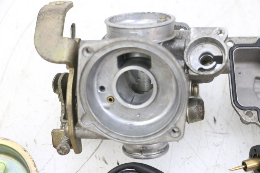 photo de CARBURETOR SYM ORBIT 2 4T 50 (2008 - 2017) - High-resolution close-up