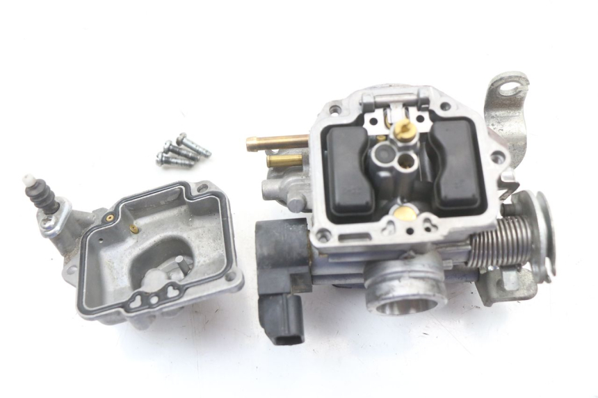 photo de CARBURETOR EUROCKA R8 4T 50 (2013 - 2022) - Surface and material condition