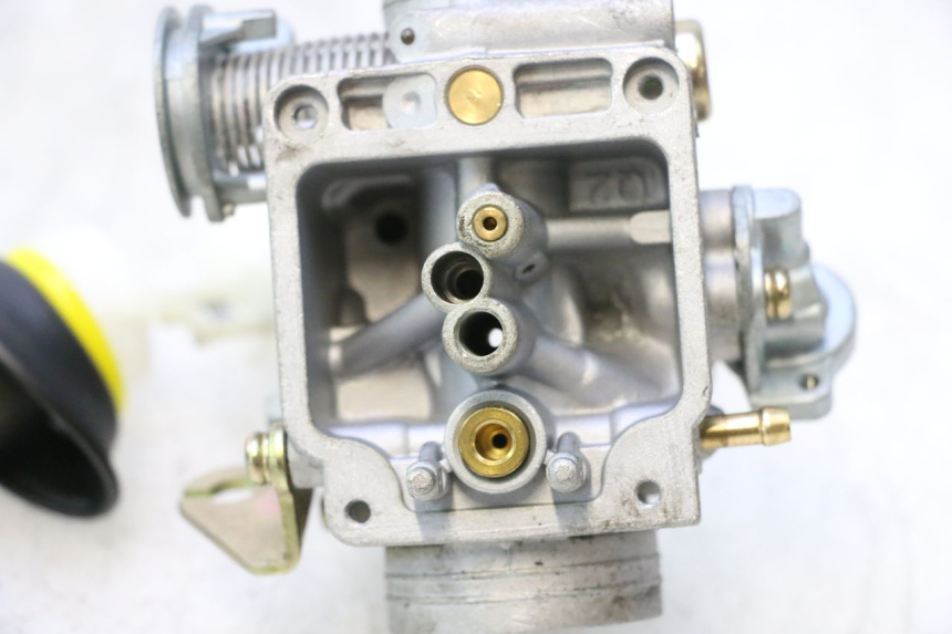 photo de CARBURETOR YIYING RETRO 125 (2008 - 2018) - Spare part profile view