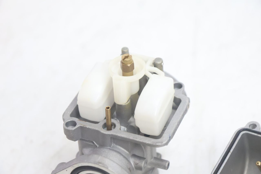 photo de CARBURETOR APOLLO RFZ 150 - Distinctive features