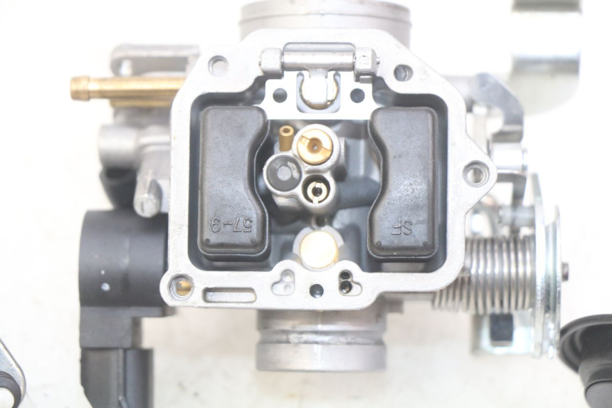 photo de CARBURETOR TNT MOTOR ROMA 10' 4T 50 (2019 - 2022) - Detailed visual inspection