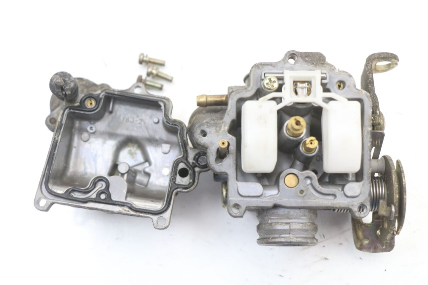 photo de CARBURETOR TNT MOTOR ROMA 10' 4T 50 (2007 - 2018) - Surface and material condition