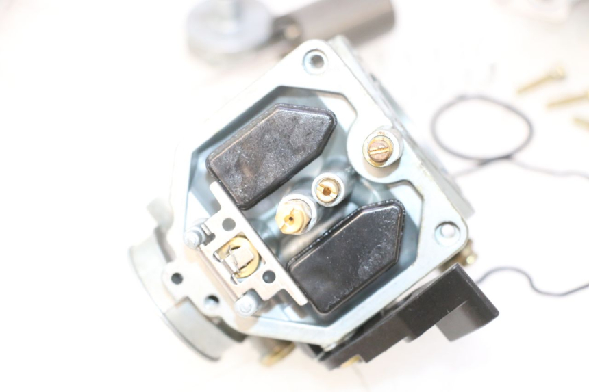 photo de CARBURETOR MZ RT 125 (2000 - 2008) - High-resolution close-up