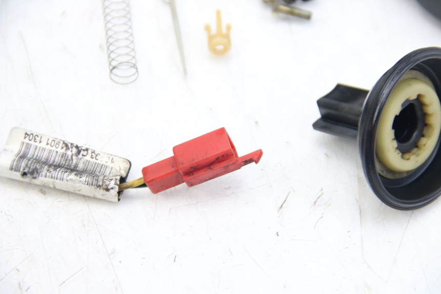 photo de CARBURETOR APRILIA SCARABEO 4T 50 (2009 - 2017) - Detailed visual inspection