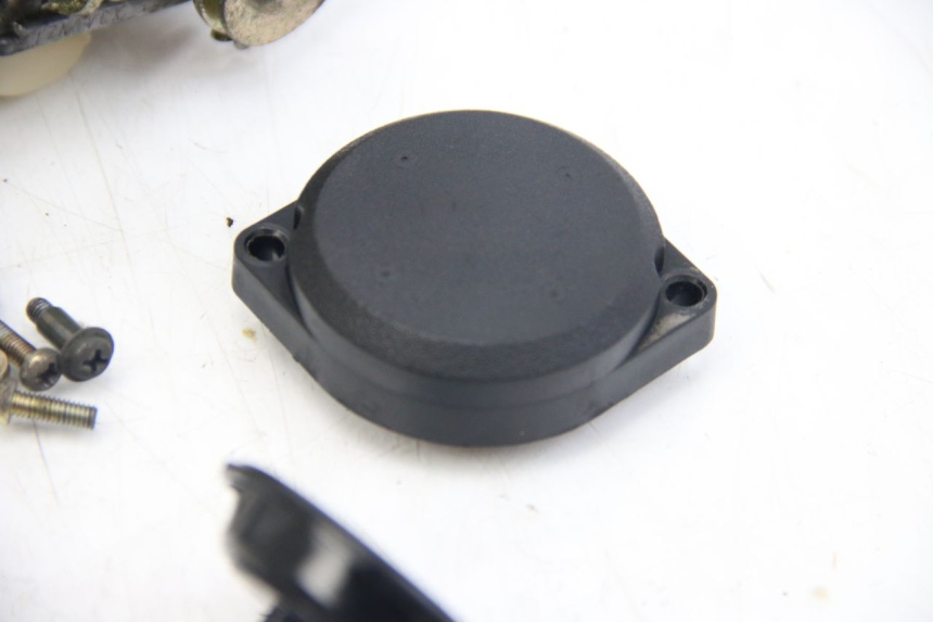 photo de CARBURETOR APRILIA SCARABEO 4T 50 (2009 - 2017) - Fixing points details