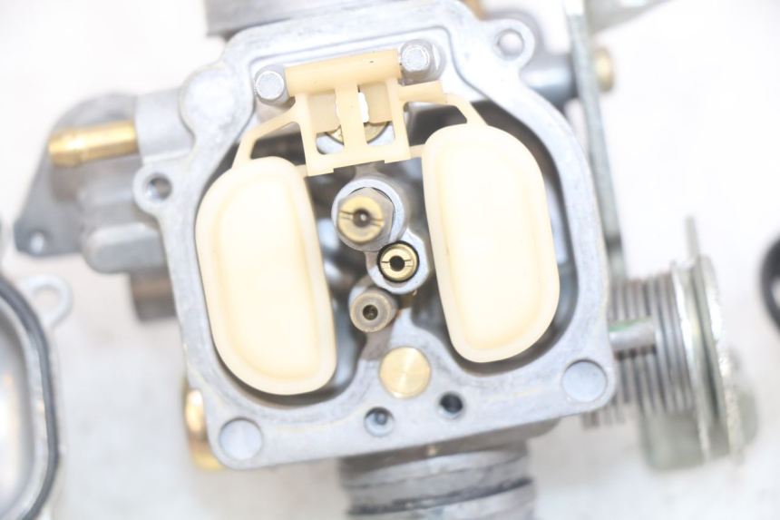 photo de CARBURETOR HONDA SCV LEAD 100 (2003 - 2007) - Detailed visual inspection