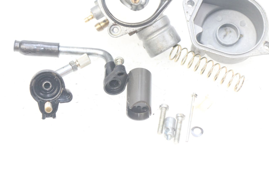 photo de CARBURETOR YAMAHA SLIDER NAKED 50 (2004 - 2018) - Surface and material condition