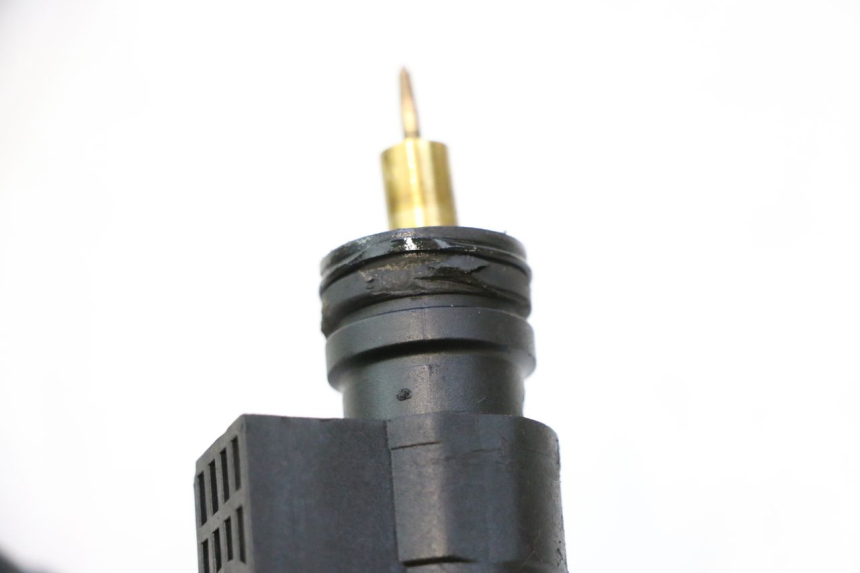 photo de CARBURETOR PEUGEOT SPEEDFIGHT LC 50 (1996 - 2002) - Additional view of the item