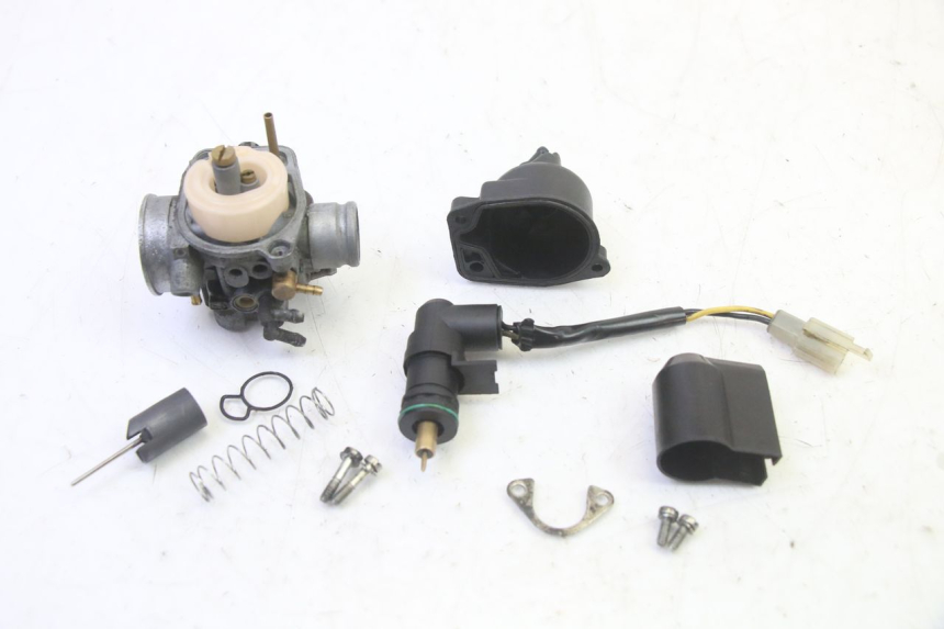 photo de CARBURETOR APRILIA SR R 2T LC 50 (2018 - 2021) - Surface and material condition