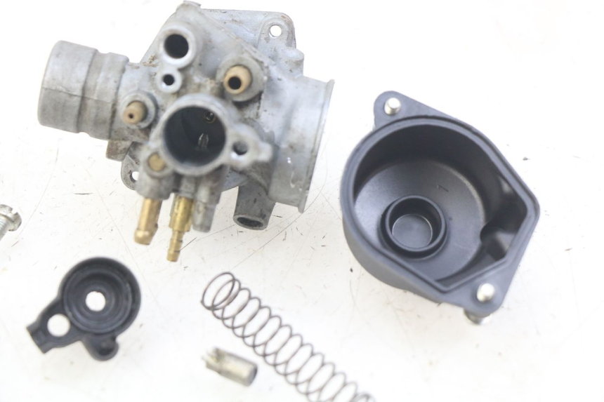 photo de CARBURETOR APRILIA SX 50 (2011 - 2017) - Fixing points details