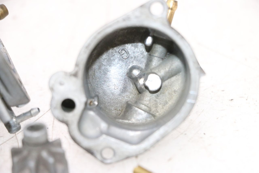photo de CARBURETOR PEUGEOT TREKKER 50 (1995 - 2004) - Component detail
