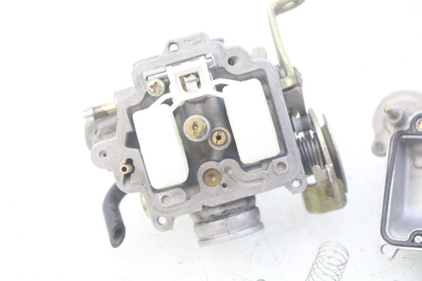 photo de CARBURETOR PEUGEOT V-CLIC VCLIC 50 (2007 - 2013) - Distinctive features