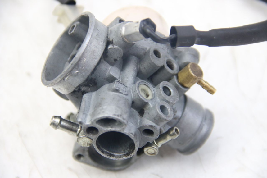 photo de CARBURETOR PIAGGIO VESPA SPRINT 2T 50 (2014 - 2018) - Surface and material condition