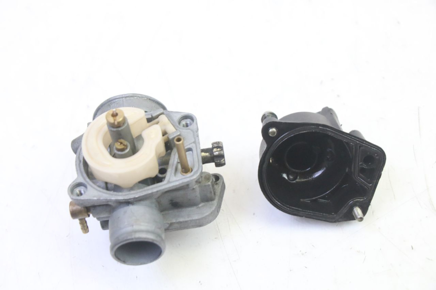 photo de CARBURETOR PEUGEOT VIVACITY NEW 2T 50 (2008 - 2017) - Checked used part