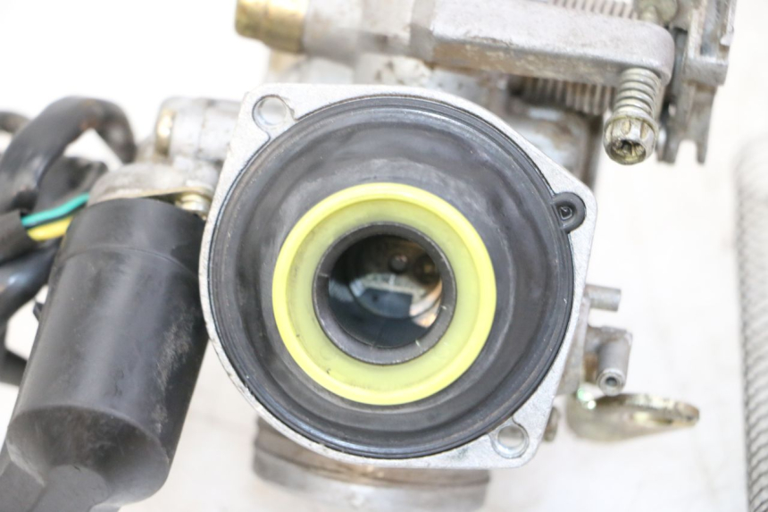 photo de CARBURETOR VONROAD YIBEN 125 (2006 - 2010) - Surface and material condition