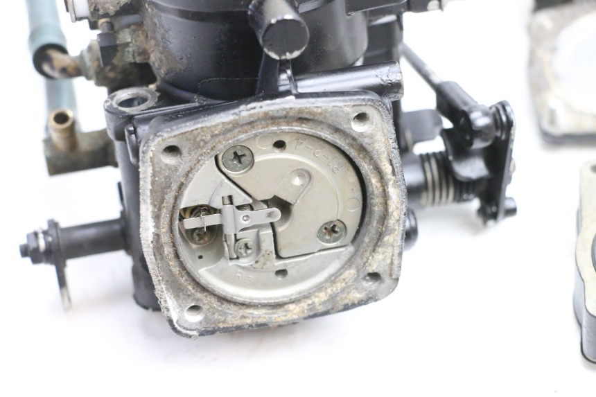 photo de CARBURETOR YAMAHA WAVE RUNNER GP R 1200 (2000 - 2003) - Used quality zoom