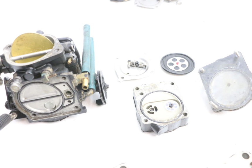 photo de CARBURETOR YAMAHA WAVE RUNNER GP R 1200 (2000 - 2003) - Zoom on usage condition