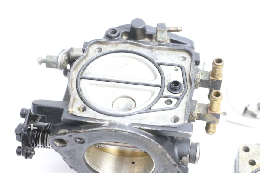 photo de CARBURETOR YAMAHA WAVE RUNNER GP R 1200 (2000 - 2003) - Checked used part
