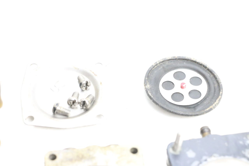 photo de CARBURETOR YAMAHA WAVE RUNNER GP R 1200 (2000 - 2003) - Additional view of the item