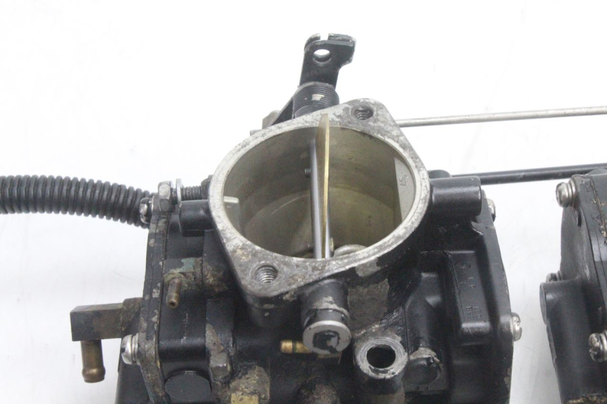 photo de CARBURETOR YAMAHA WAVE RUNNER GP R 1200 (2000 - 2003) - Markings and original references