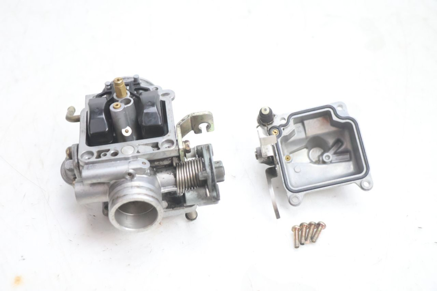 photo de CARBURETOR PIAGGIO X8 STREET 125 (2006 - 2007) - Surface and material condition