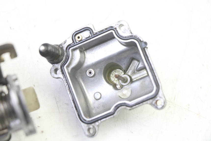 photo de CARBURETOR PIAGGIO X9 EVOLUTION 125 (2003 - 2007) - Additional view of the item