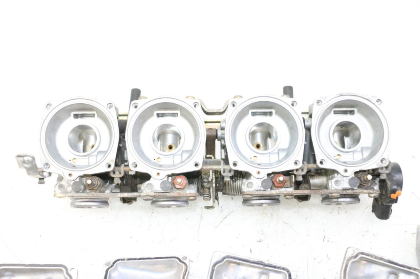 photo de CARBURETOR YAMAHA XJN DIVERSION 600 (2000 - 2003) - Surface and material condition