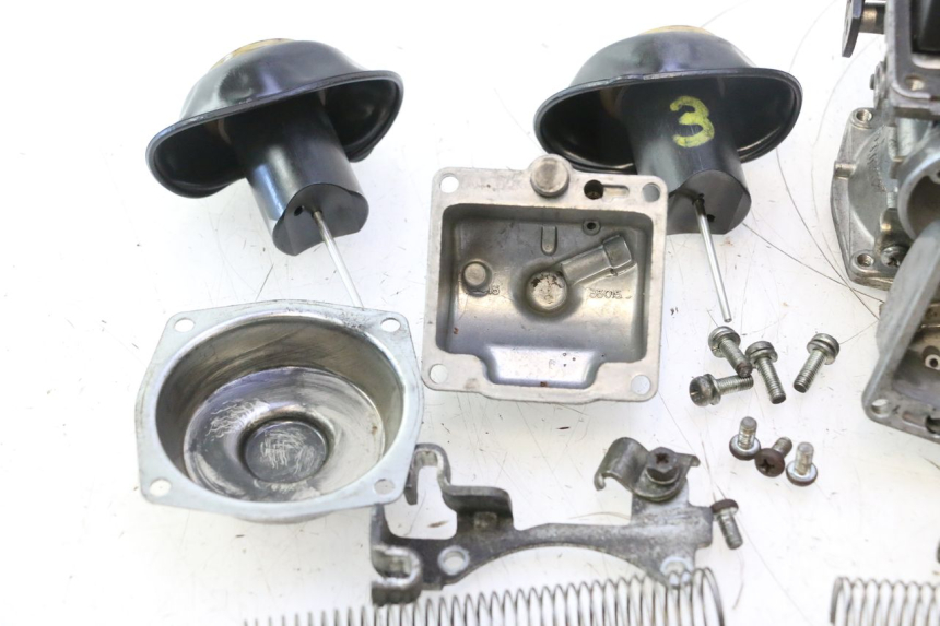 photo de CARBURETOR YAMAHA XJR 1300 (1998 - 2002) - Zoom on usage condition