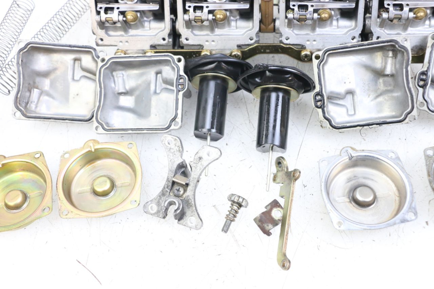 photo de CARBURETOR YAMAHA XJS DIVERSION 600 (1997 - 1999) - Surface and material condition
