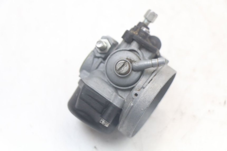 photo de CARBURETOR PEUGEOT XP6 50 (1997 - 2003) - Alternative perspective