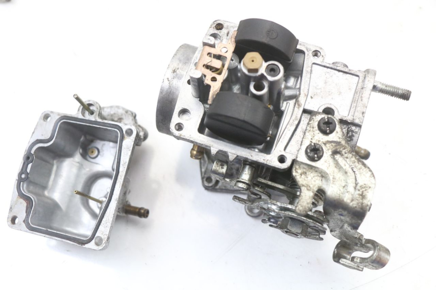 photo de CARBURETOR YAMAHA YP MAJESTY 125 (2002 - 2006) - Checked used part