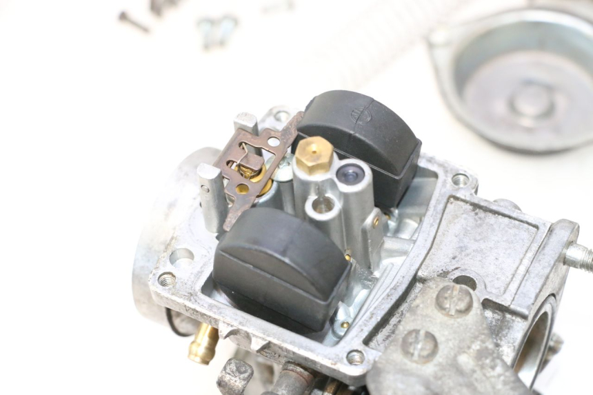 photo de CARBURETOR YAMAHA YP MAJESTY 125 (2002 - 2006) - Zoom on usage condition