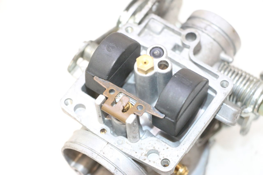 photo de CARBURETOR YAMAHA YP MAJESTY 125 (1998 - 2001) - Additional view of the item