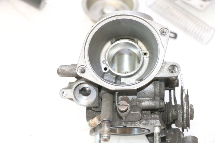 photo de CARBURETOR YAMAHA YP MAJESTY 125 (2007 - 2010) - Component zoom