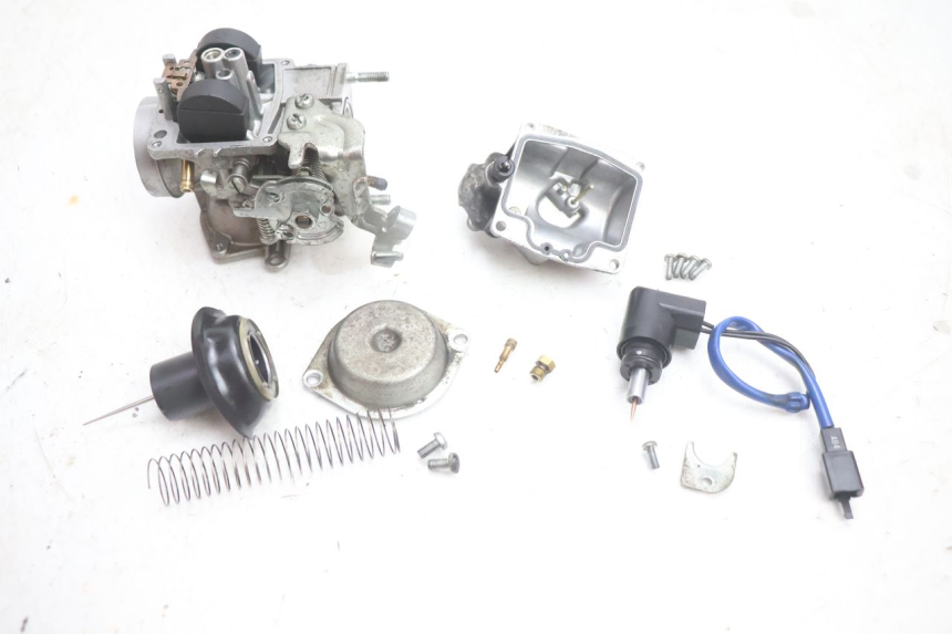 photo de CARBURETOR YAMAHA YP MAJESTY 125 (2002 - 2006) - Fixing points details