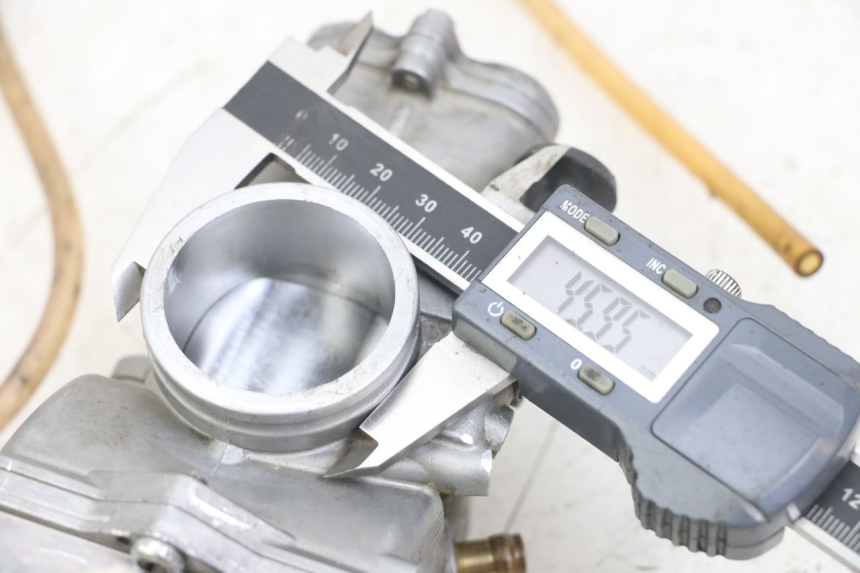 photo de CARBURETOR YAMAHA YZ 125 (2017 - 2021) - Technical close-up