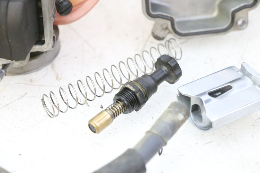 photo de CARBURETOR YAMAHA YZ 85 (2022 - 2025) - High-resolution close-up