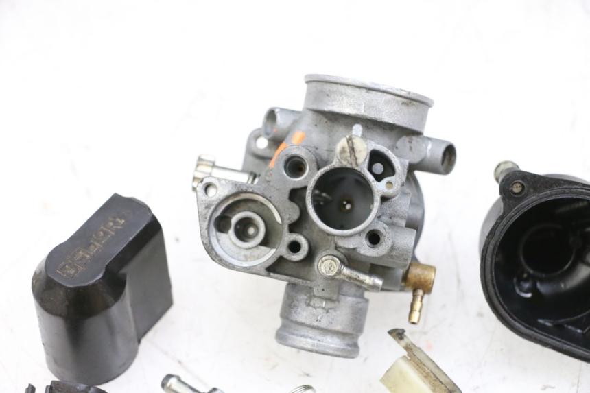 photo de CARBURETOR PIAGGIO ZIP 2T 50 (2009 - 2019) - Focus on structure