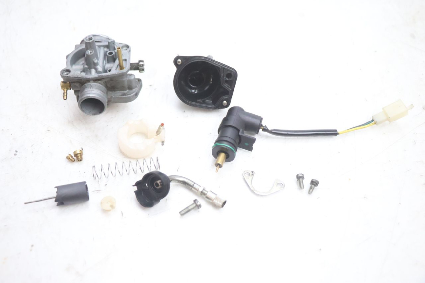 photo de CARBURETOR PIAGGIO ZIP 2T 50 (2009 - 2019) - Surface and material condition