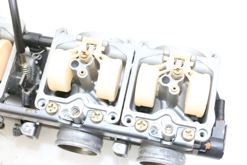 photo de CARBURETOR KAWASAKI ZR 7 750 (1999 - 2004) - Alternative perspective