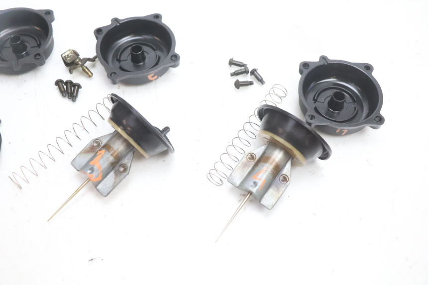 photo de CARBURETOR KAWASAKI ZX-6R ZX6R 600 (1995 - 1997) - Spare part profile view