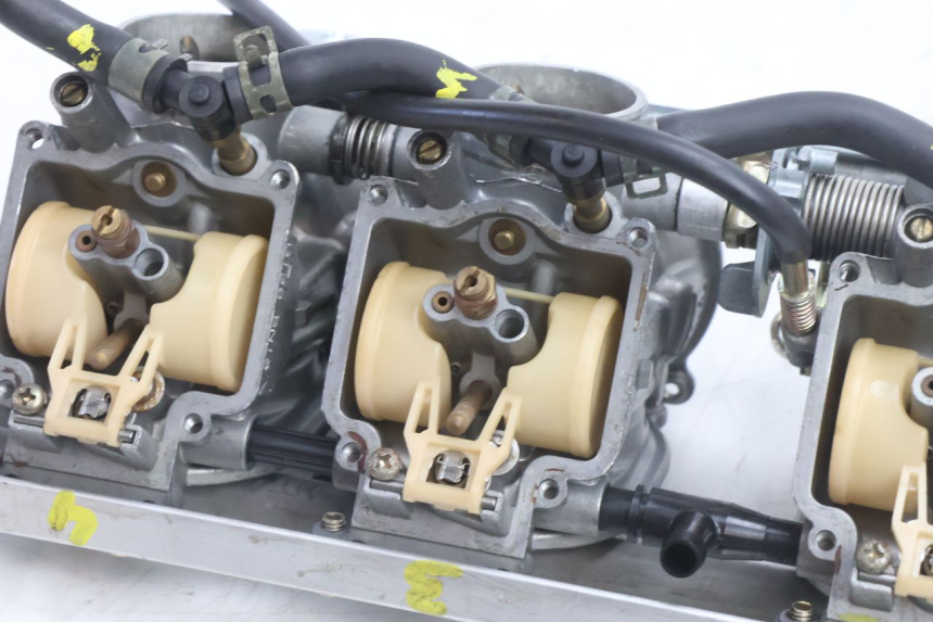 photo de CARBURETOR KAWASAKI ZZR 600 (1995 - 2004) - Distinctive features